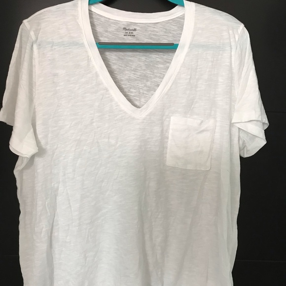 Madewell Tops - Madewell cotton v-neck T-shirt Madewell Tops - Madewell cotton v-neck T-shirt